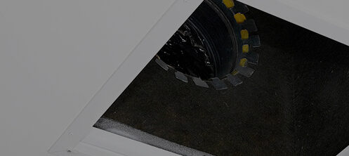 Open air duct in a ceiling